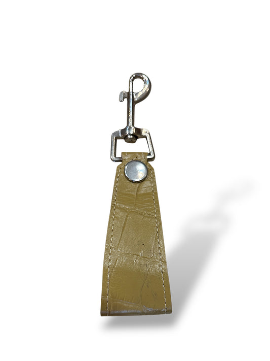 Llavero de cuero crocco mostaza