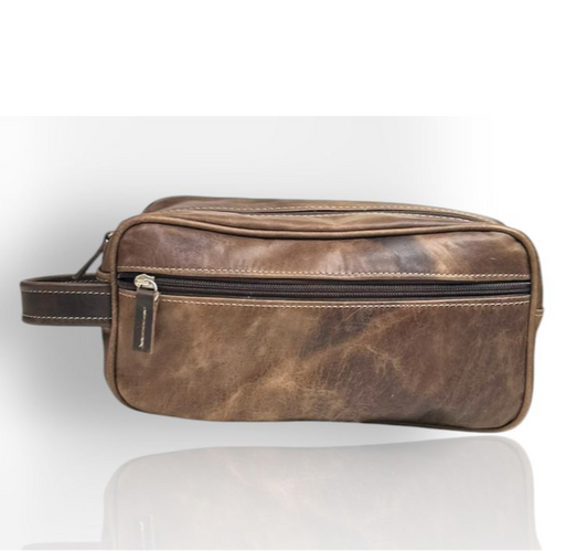 Neceser Mediano en cuero marron