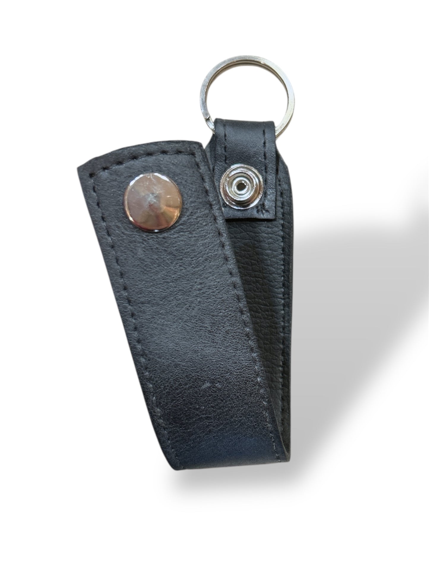 Llavero de cuero negro con argolla