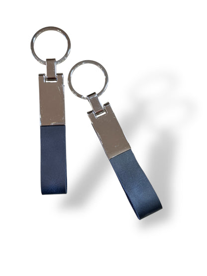 Llavero de cuero y metal color azul
